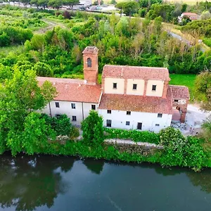 - Il Casale Toscano - 1900mt From The Tower Of & Trains Station - Free Parking - No Breakfast - No Air Conditioning But Fan - Only Self Check In From 3 Pm Landhuis